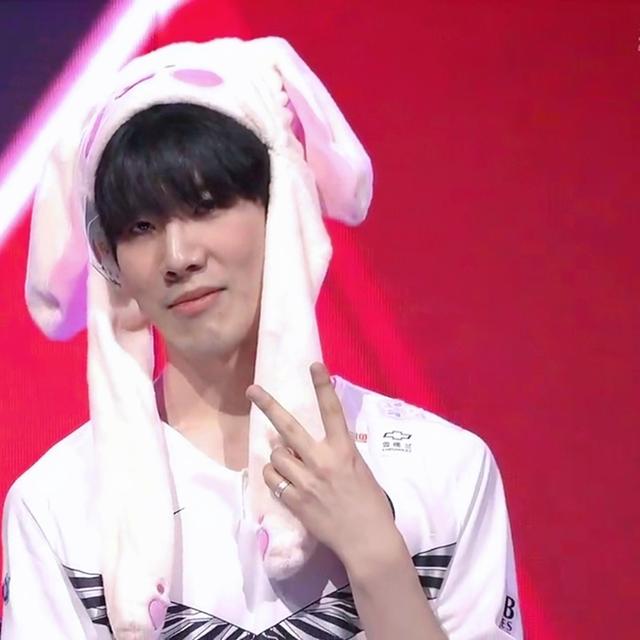 只会放大误 只会放大误